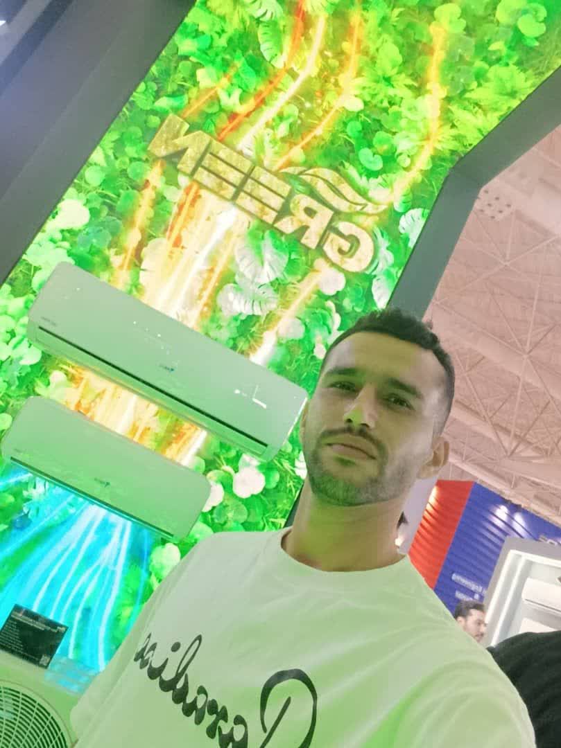 تصویر محسن پارسا نصب تکنسین مرکز خدمات فنی مبین